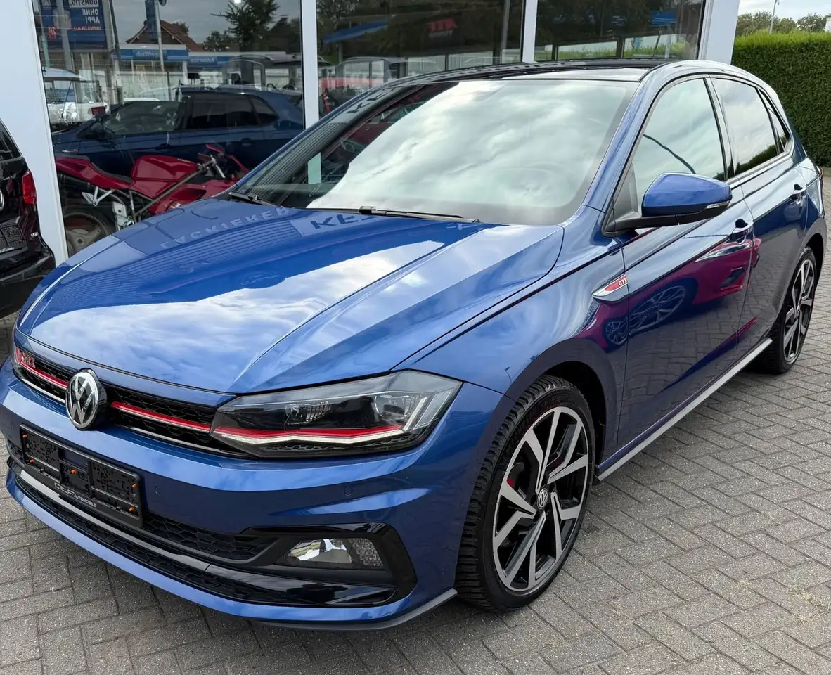 Volkswagen Polo VI GTI/LED/Automatik/Panorama — photo 1 of 15