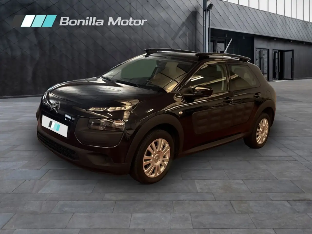 Citroen C4 Cactus 1.2 PURETECH 81KW S&S FEEL 110 5P — photo 1 of 27
