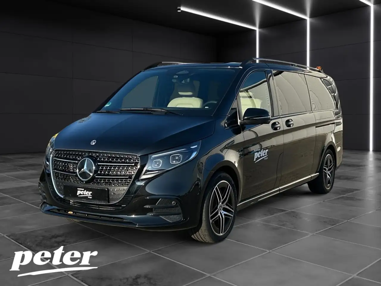 Mercedes-Benz V 300 d 4MATIC AVANTGARDE AMG Extralang TOP — photo 1 of 15