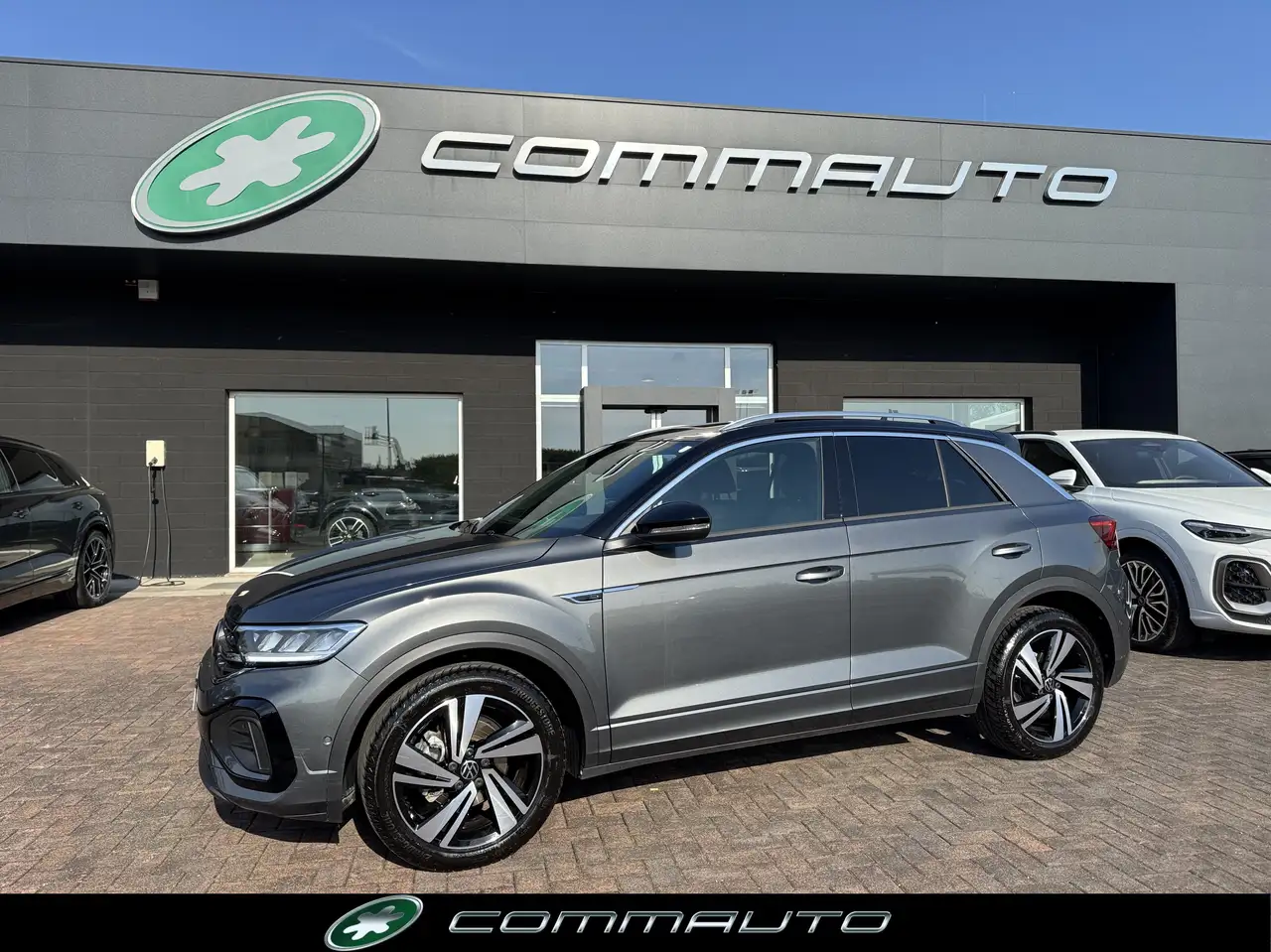 Volkswagen T-Roc 1.5 eTSI ACT 150 CV DSG R-Line — photo 1 of 15