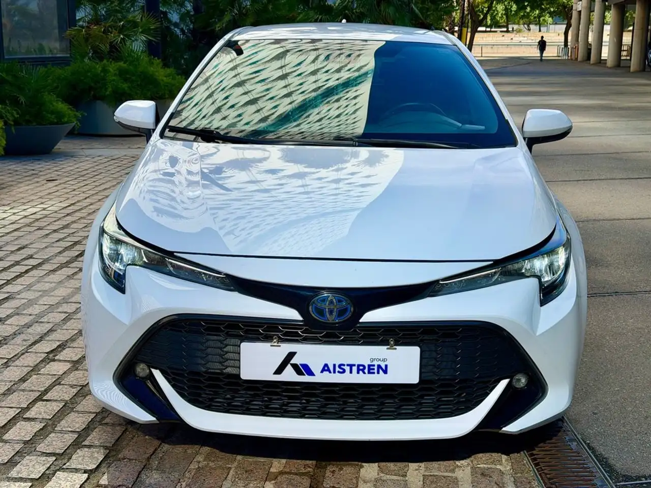 2021 Toyota Corolla 1.8 125H BUSINESS E-CVT, photograph 3