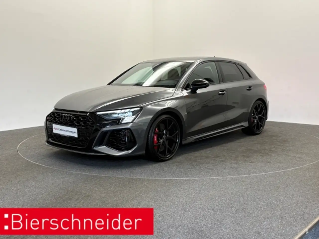 Audi RS3 Sportback 280KM H MATRIX 19 PANO KAMERA B&O RS-SIT — photo 1 of 15