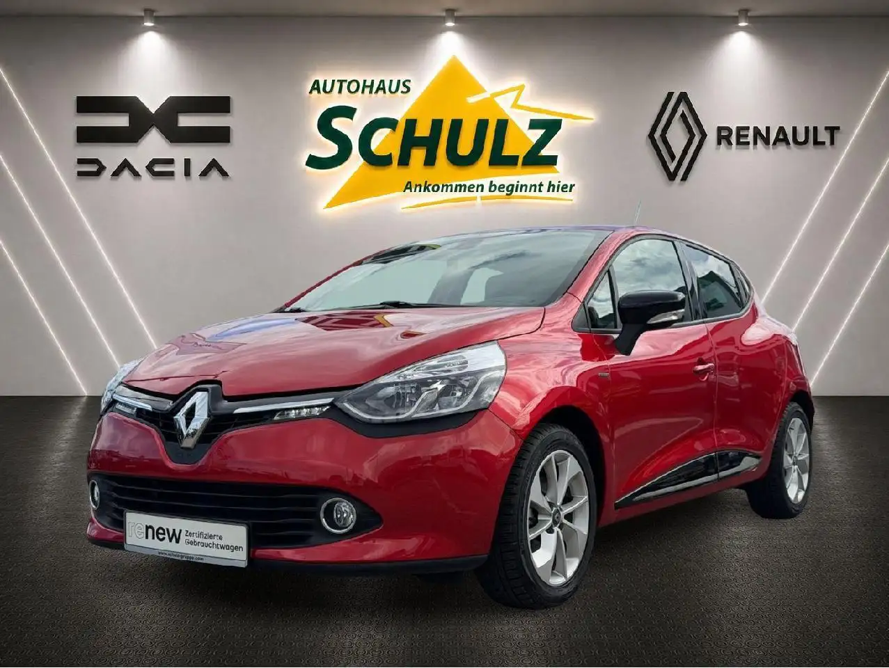 Renault Clio LIMITED Deluxe ENERGY TCe — photo 1 of 15