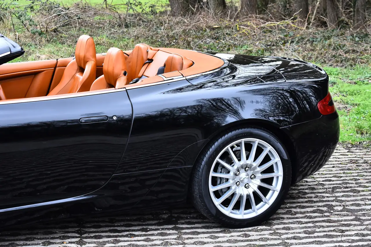 2006 Aston Martin DB9 Volante Convertible DB9 6.0L V12 455HP Touchtronic, photograph 6