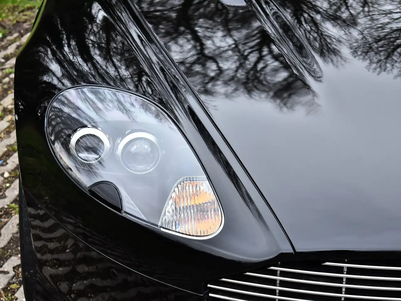 2006 Aston Martin DB9 Volante Convertible DB9 6.0L V12 455HP Touchtronic, photograph 8