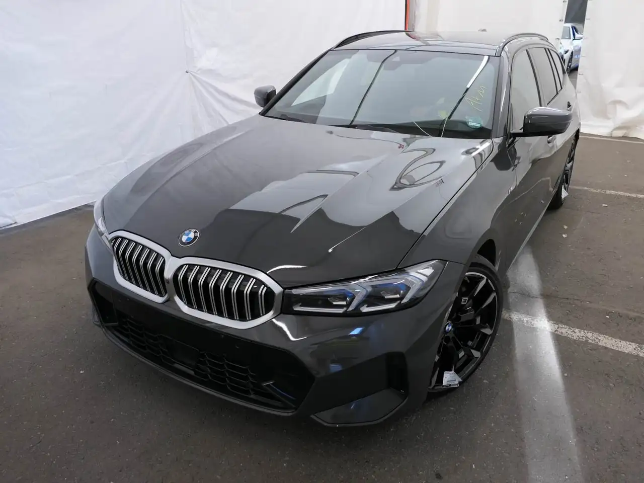 BMW 330 i xDr. Tour. "M-Sport" DrivAss, ACC, ParkAss+, HiF — photo 1 of 10