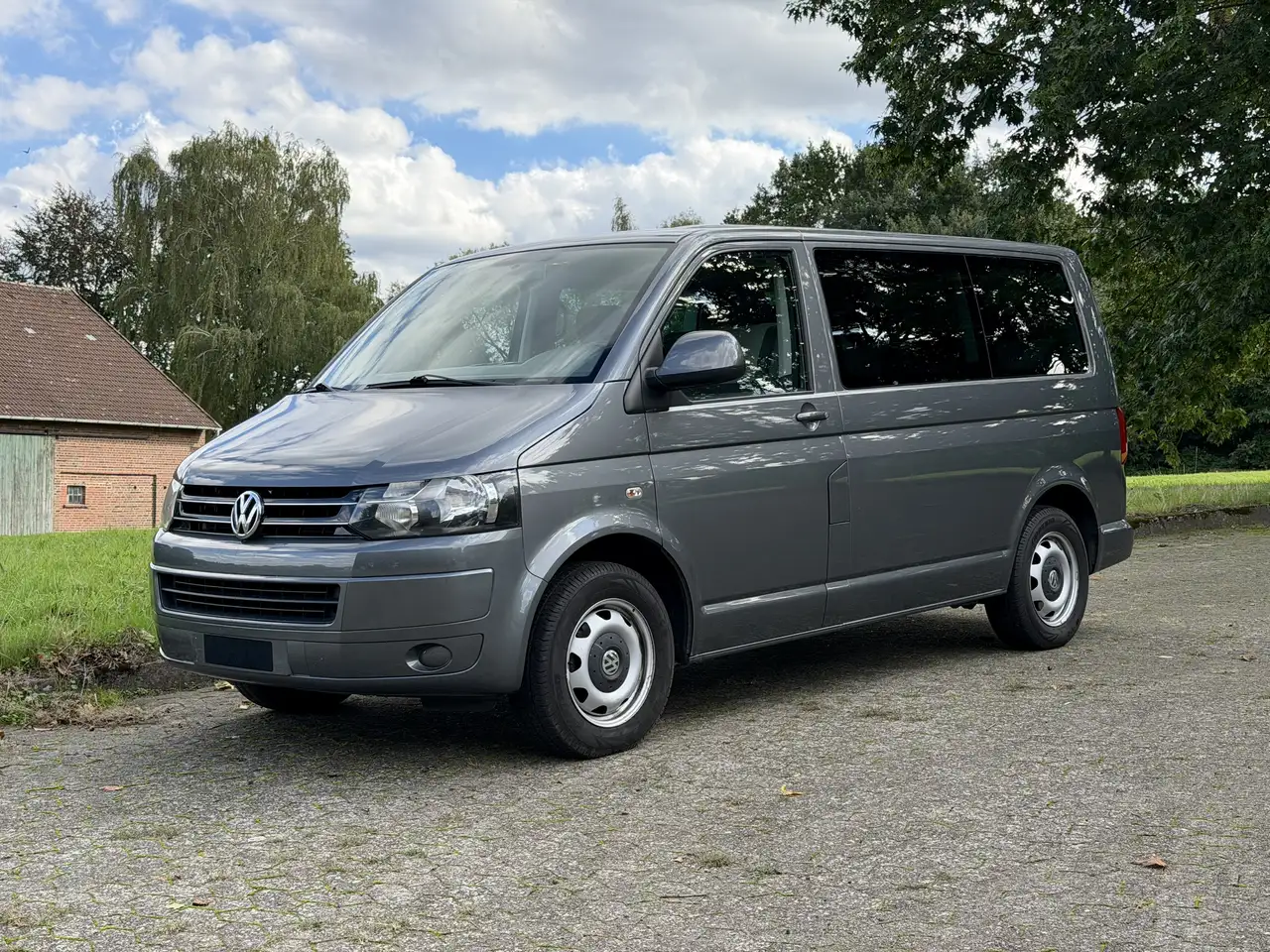 Volkswagen T5 Multivan Multivan Startline 8-Sitzer/Standheizung/Tempomat — photo 1 of 14