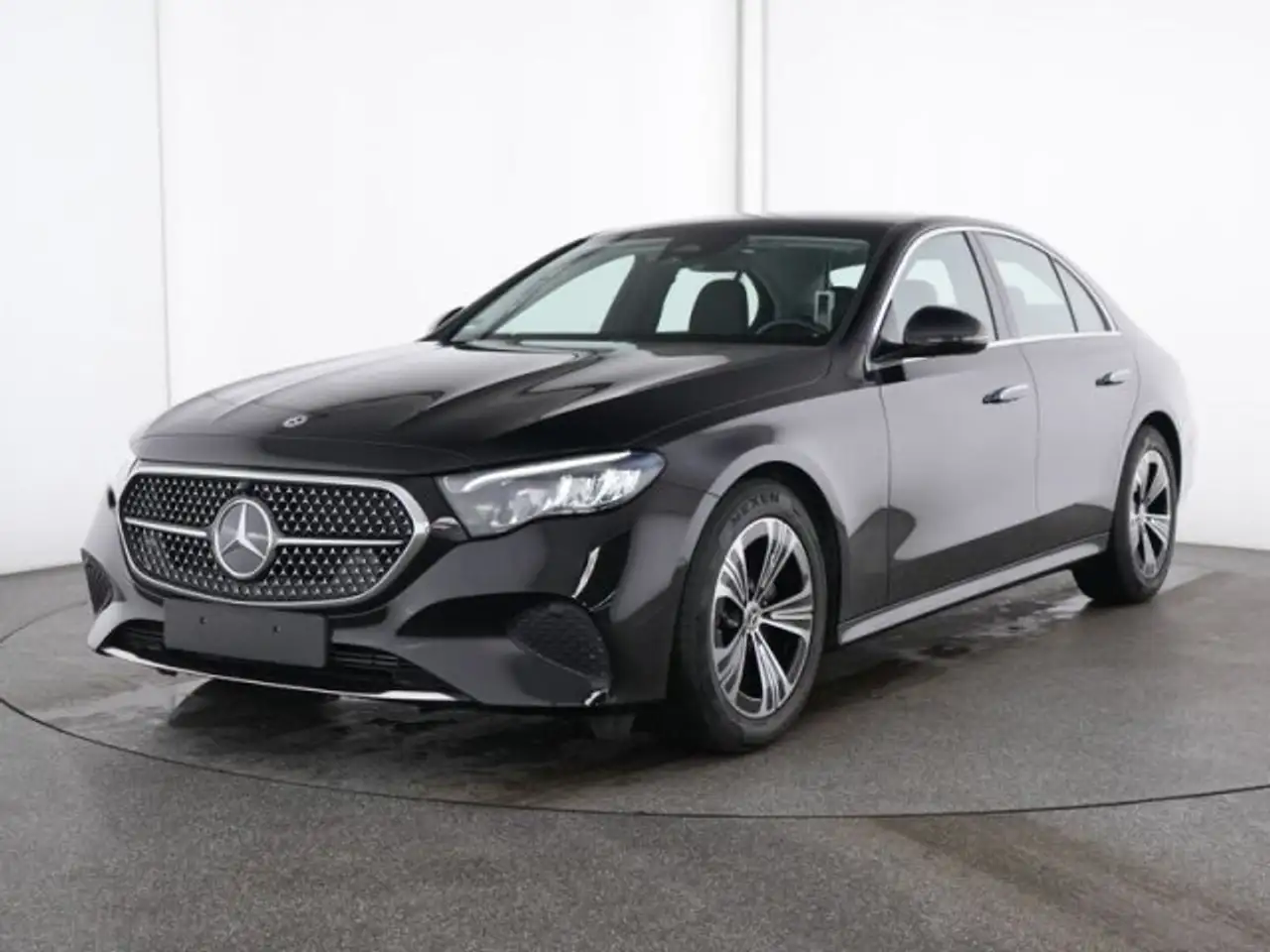 Mercedes-Benz E 220 E 220 d Limo AVANTGARDE Advanced Distr. Lkrdhzg. — photo 1 of 13
