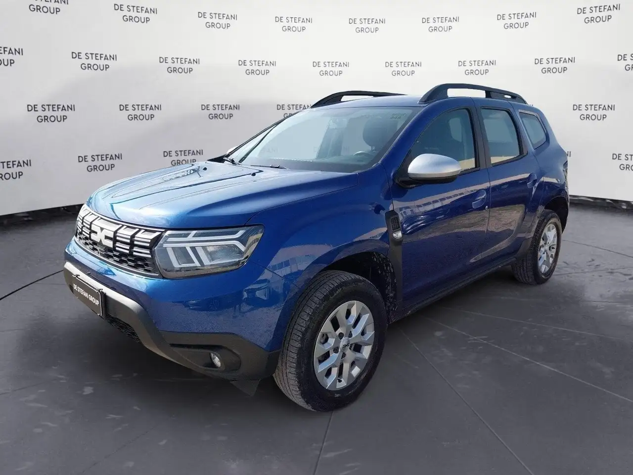 Dacia Duster Duster 1.0 tce Expression Gpl 4x2 100cv — photo 1 of 15