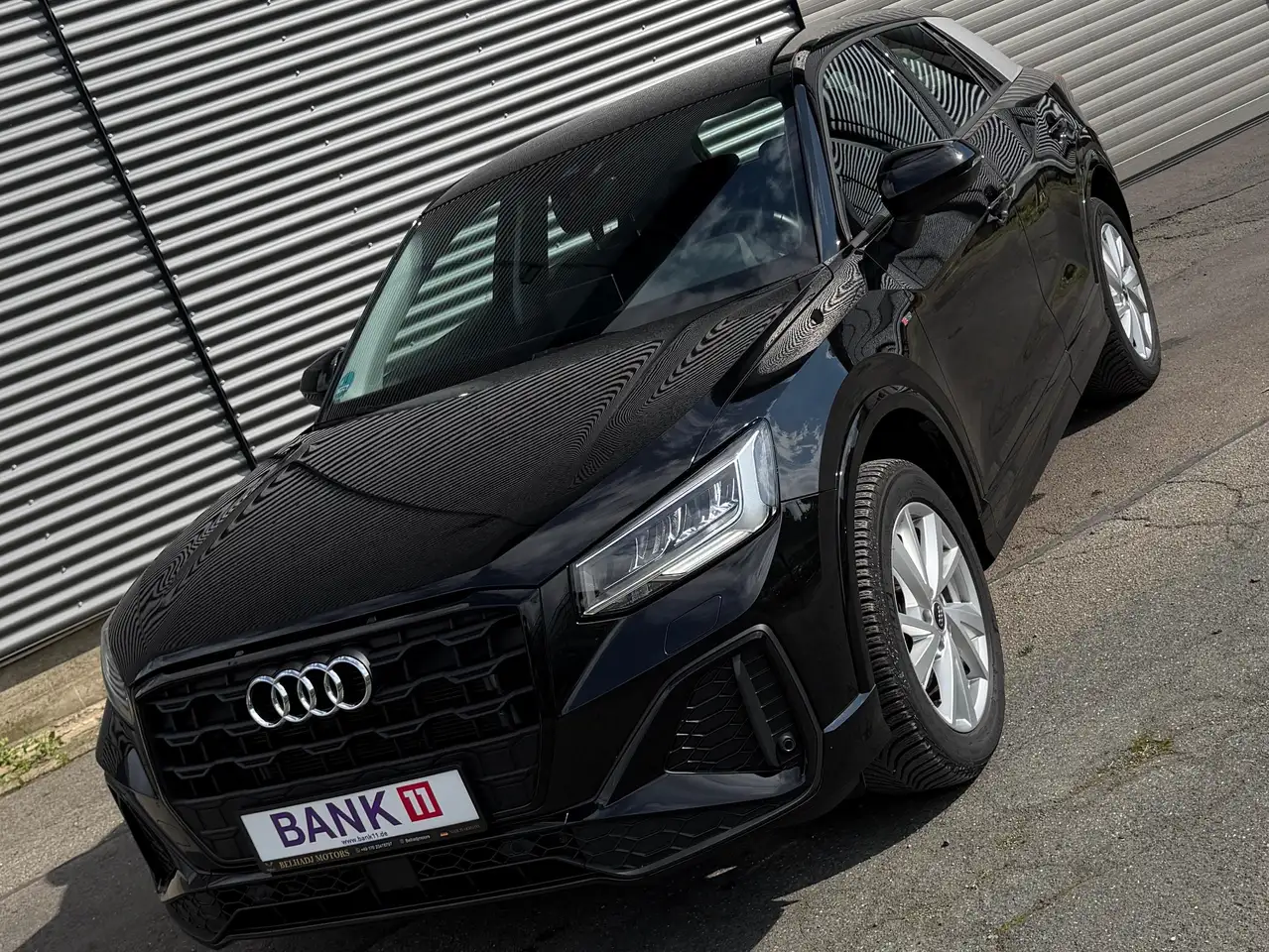 Audi Q2 30 TDI S line — photo 1 of 16
