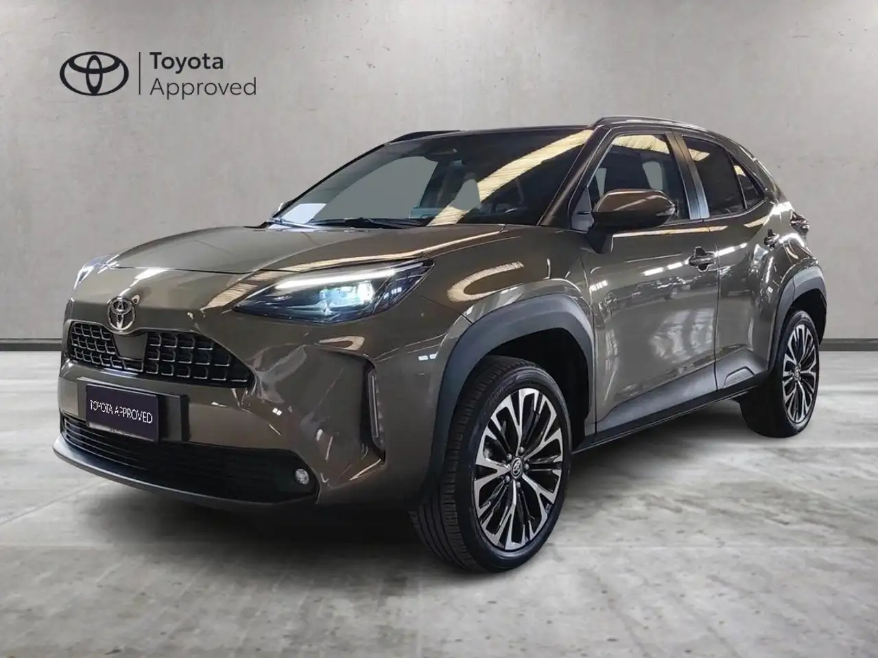 Toyota Yaris Cross 1.5 Hybrid 5p. E-CVT Lounge 130 CV — photo 1 of 12
