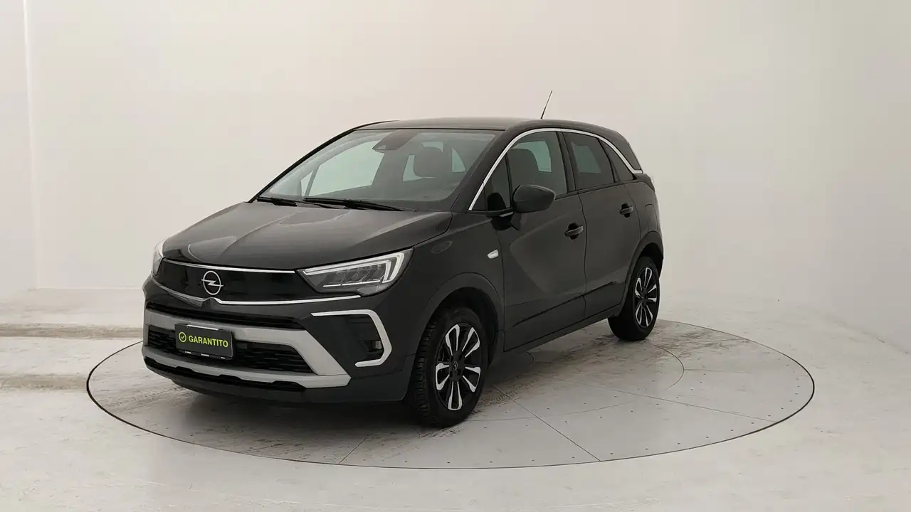 Opel Crossland 1.2 Elegance — photo 1 of 32