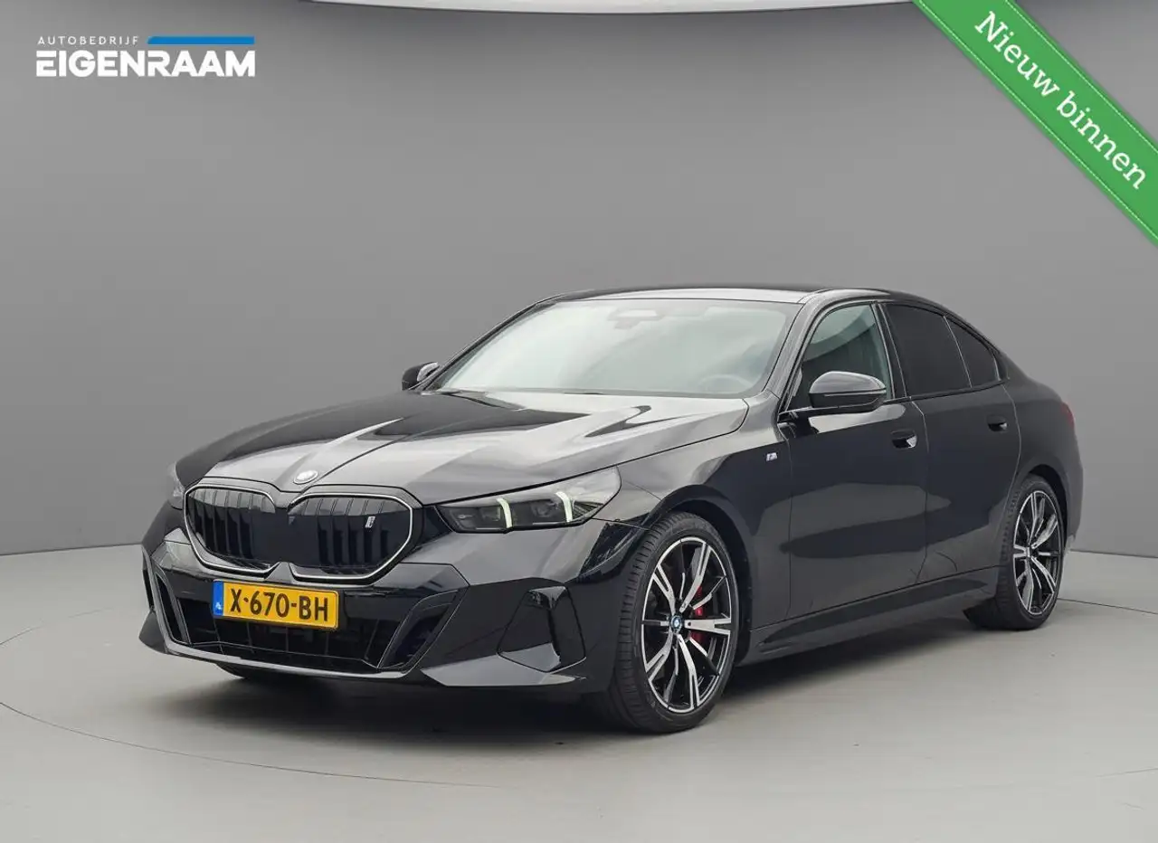 BMW i5 eDrive40 84kWh | M-Sport Pro | Panoramadak | Head- — photo 1 of 28
