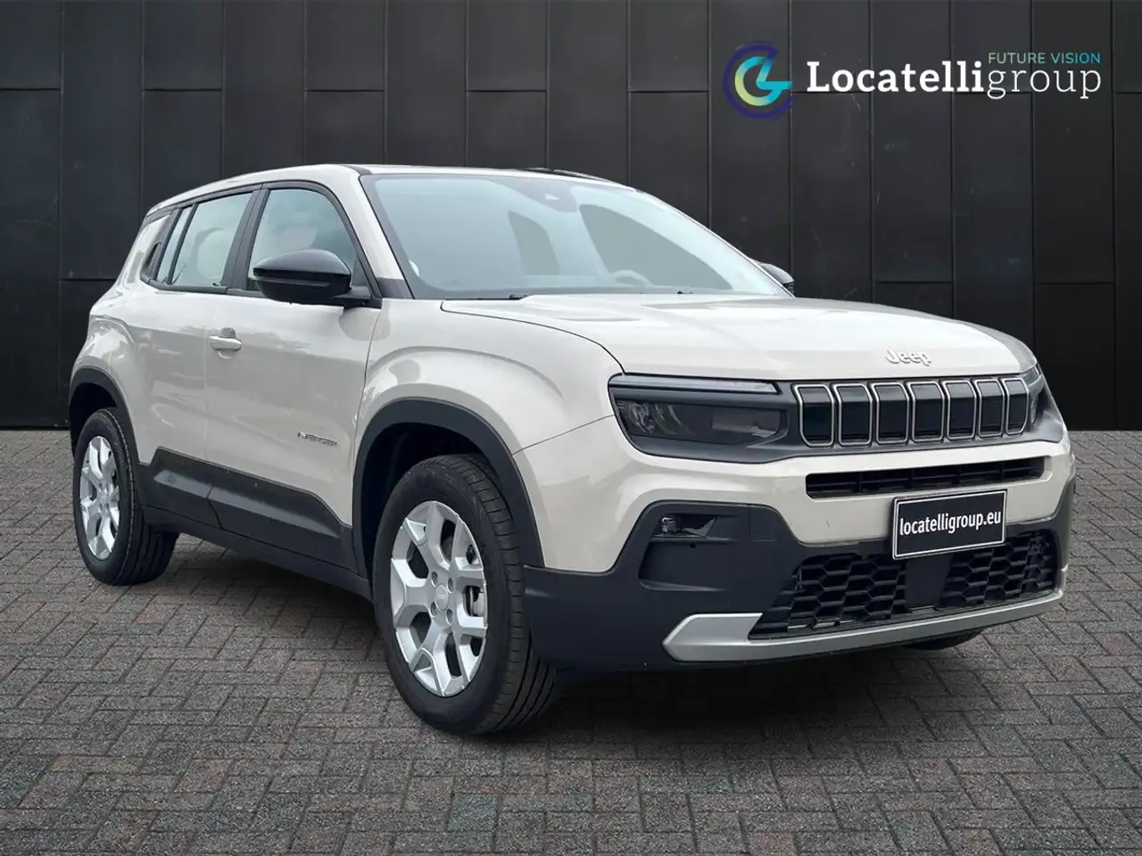 Jeep Avenger 1.2 Turbo e-Hybrid MHEV Altitude — photo 1 of 15