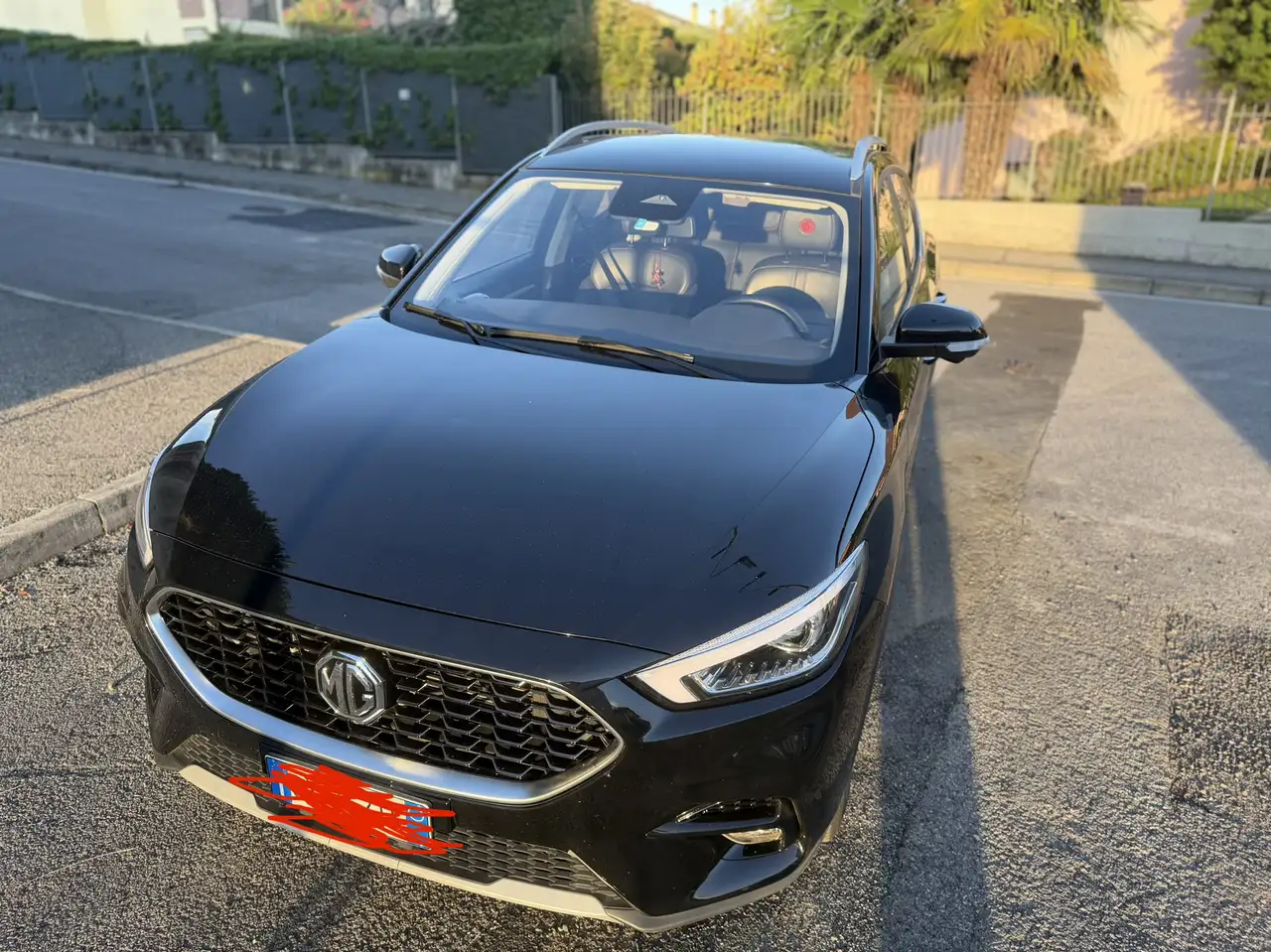 MG ZS 5p 120 — photo 1 of 11