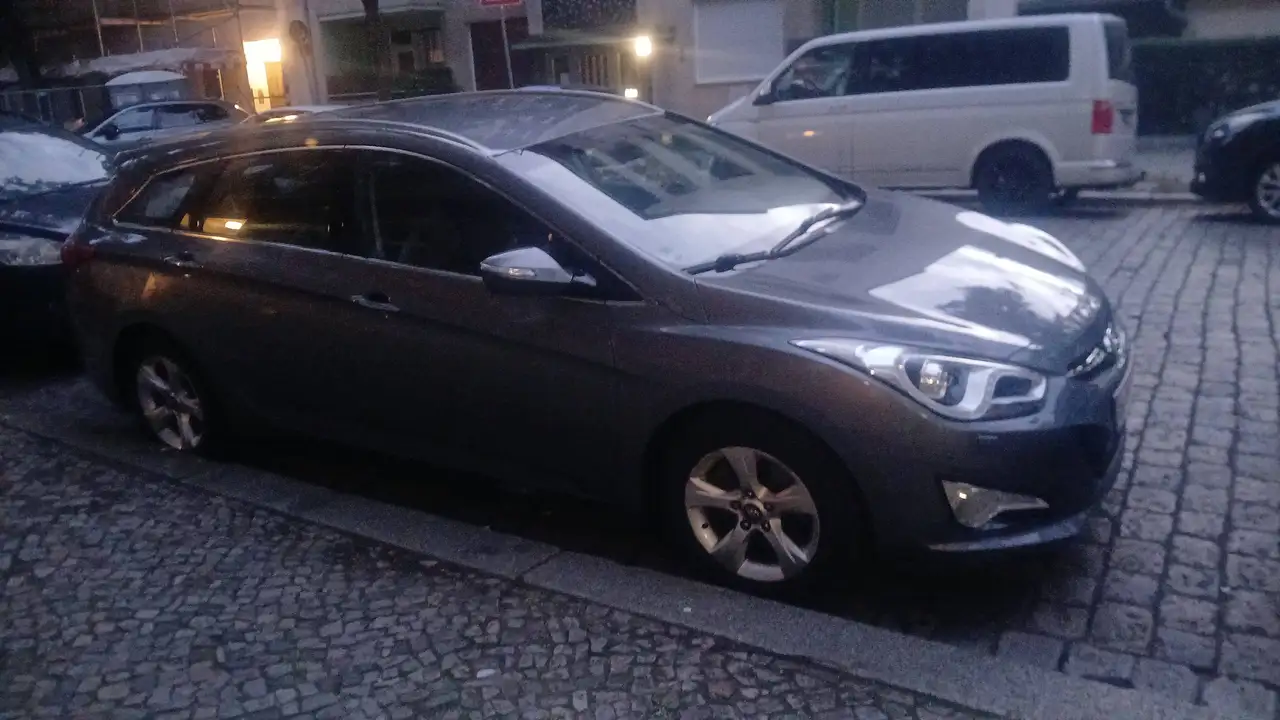 Hyundai i40 i40cw Diesel i40cw 1.7 CRDi Style — photo 1 of 2