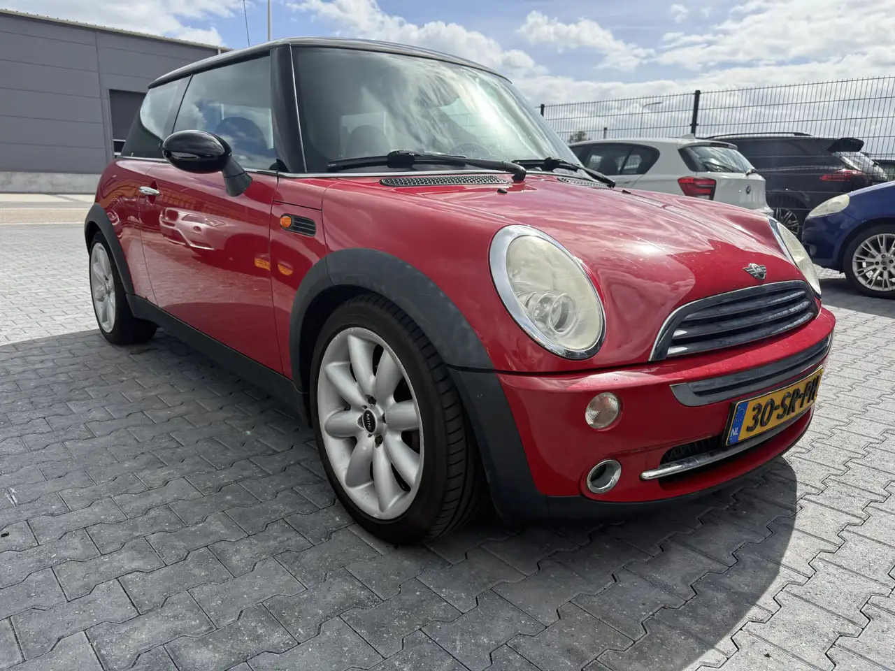 MINI Cooper 3-Deurs 1.6 Chili. Half leer,climate/cruise. NL au — photo 1 of 7