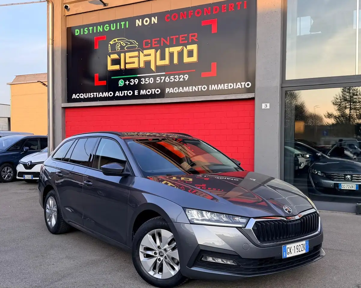 Skoda Octavia Octavia 2.0 TDI EVO SCR DSG Wagon Sportline — photo 1 of 23