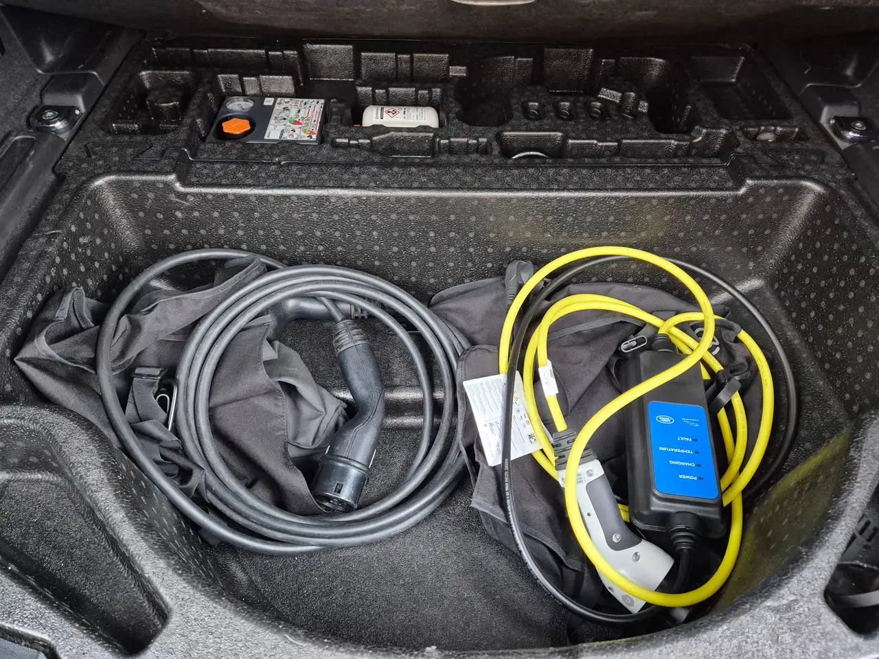 2022 Land Rover Discovery Sport 1.5i // PHEV HYBRID // 4WD // P300e // 2022 !!, photograph 9