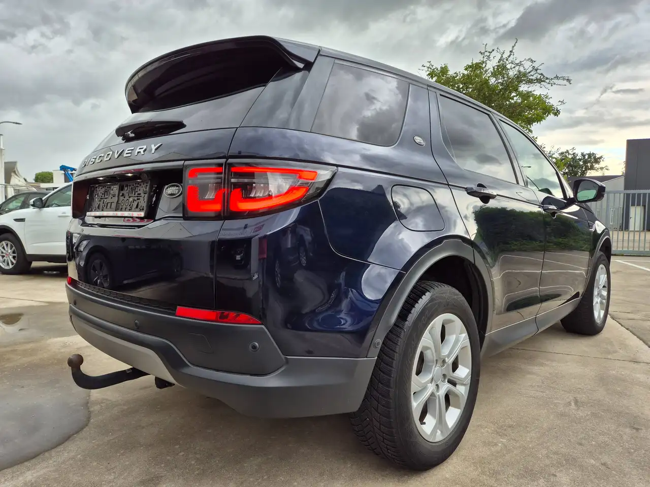 2022 Land Rover Discovery Sport 1.5i // PHEV HYBRID // 4WD // P300e // 2022 !!, photograph 12