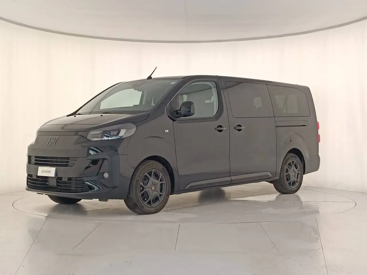Fiat Ulysse 2.0 BlueHDi 180 CV AT8 L3 — photo 1 of 15