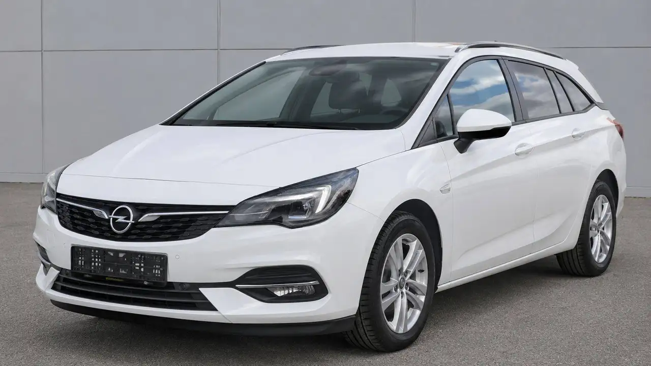Opel Astra Astra Sports Tourer 1.2 Turbo Start/Stop Sports Tourer Business Edition — photo 1 of 15