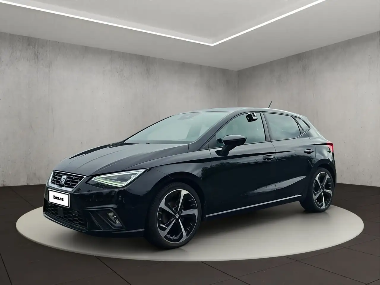 SEAT Ibiza 1.5 TSI FR Automatik — photo 1 of 20