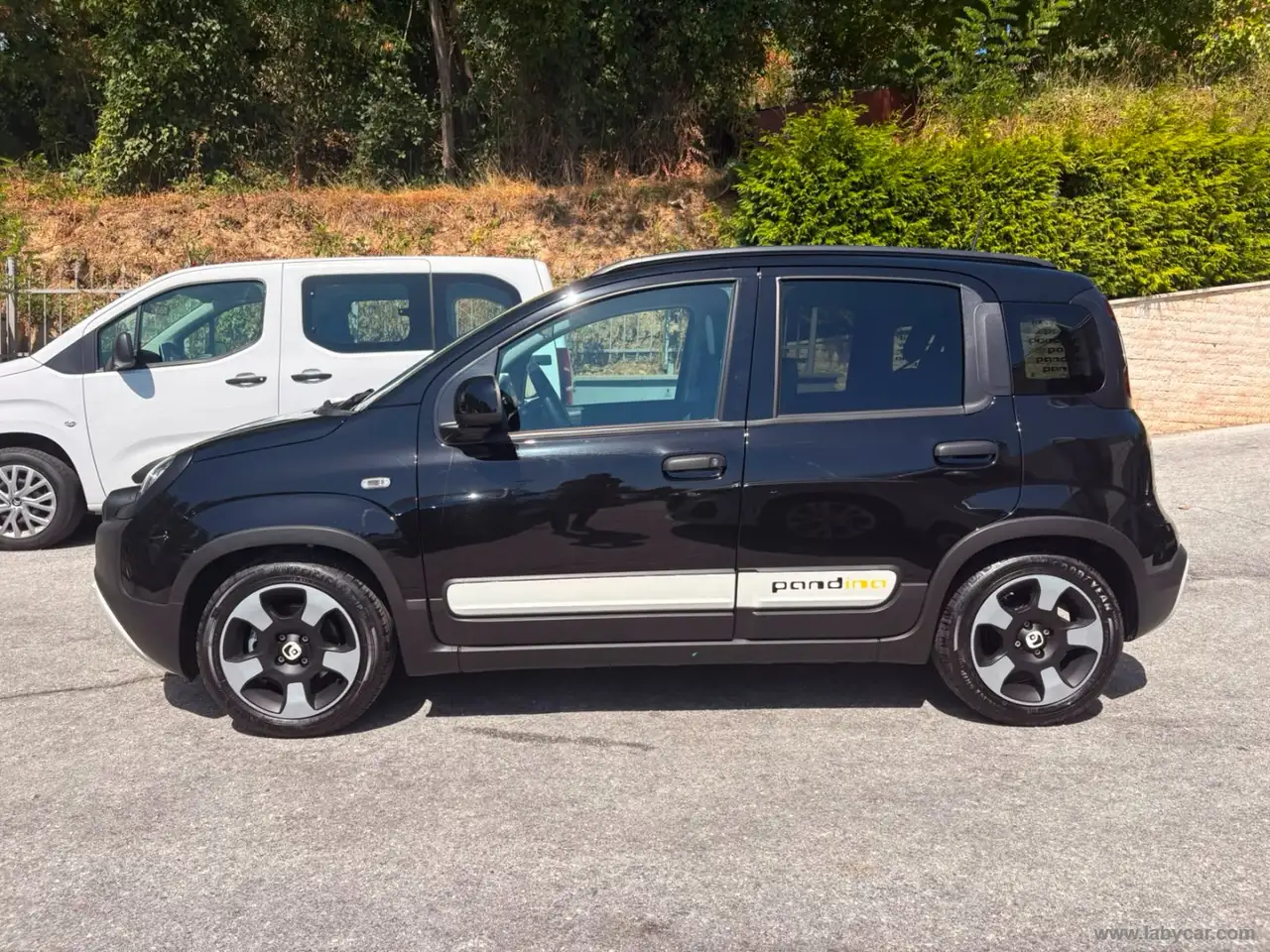 2025 Fiat Panda 1.0 FireFly S&S Hybrid Pandina, photograph 8
