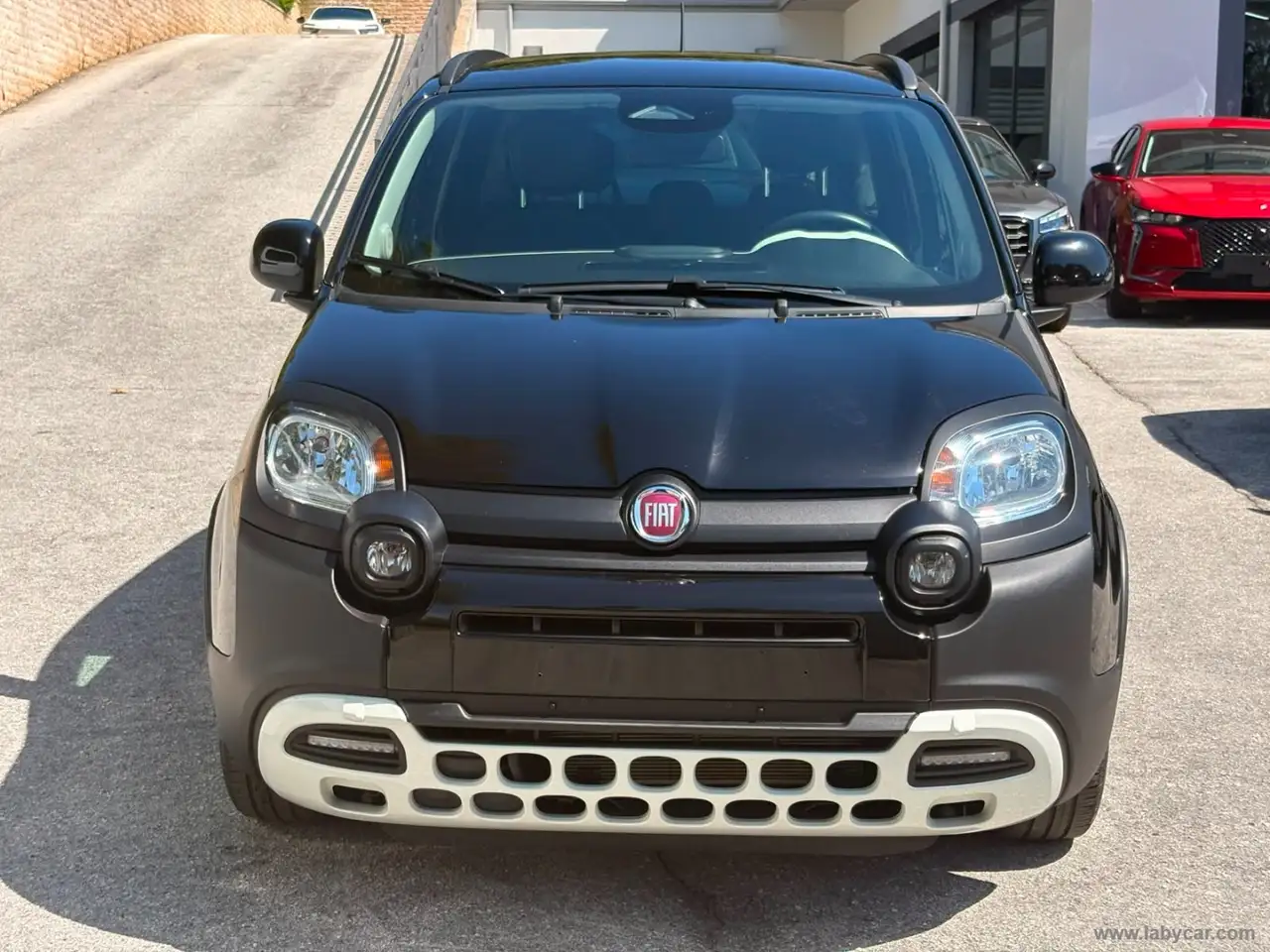 2025 Fiat Panda 1.0 FireFly S&S Hybrid Pandina, photograph 2