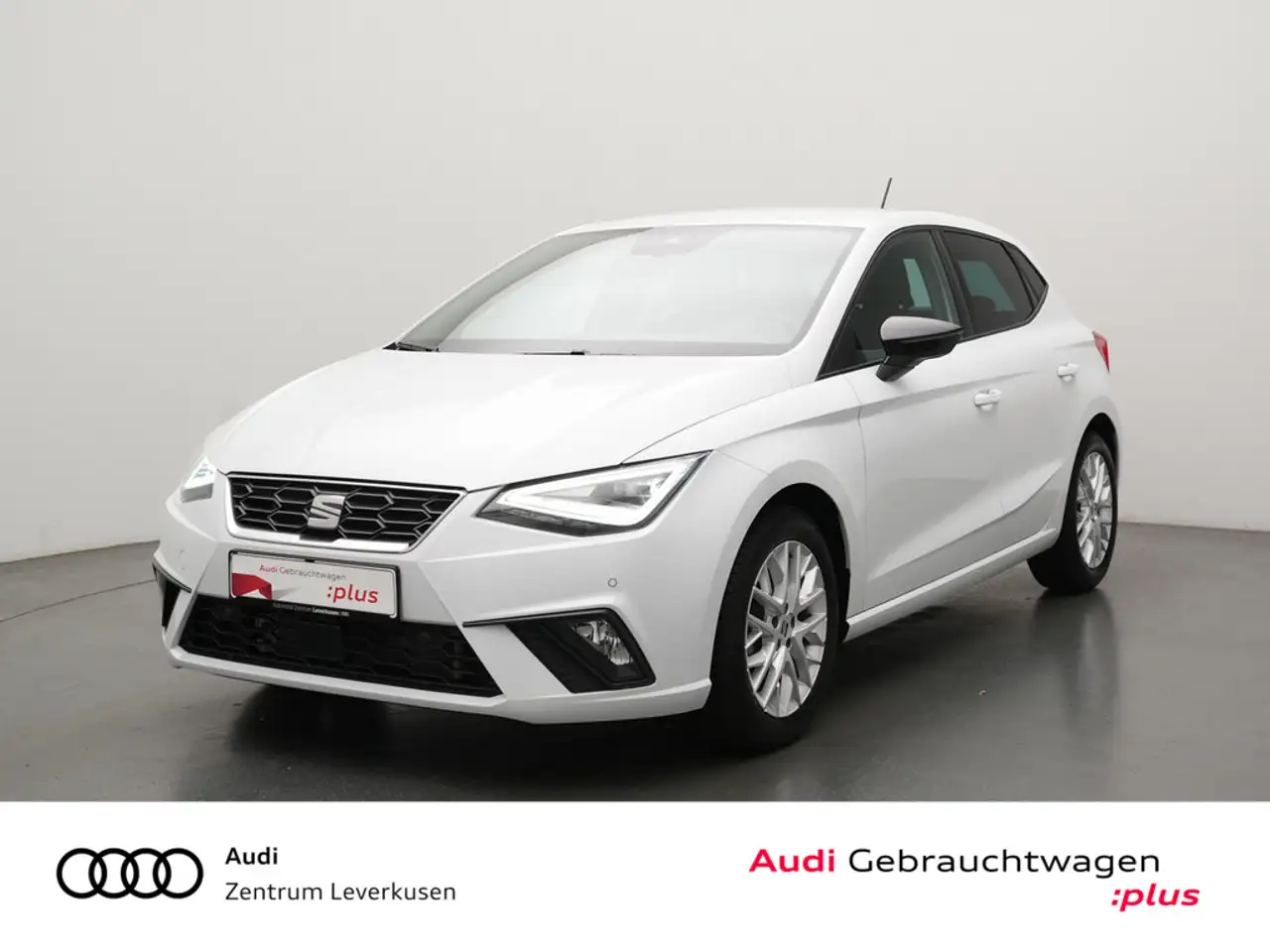 SEAT Ibiza FR DSG ACC NAVI KAM LED SHZ KEYLESS — photo 1 of 14