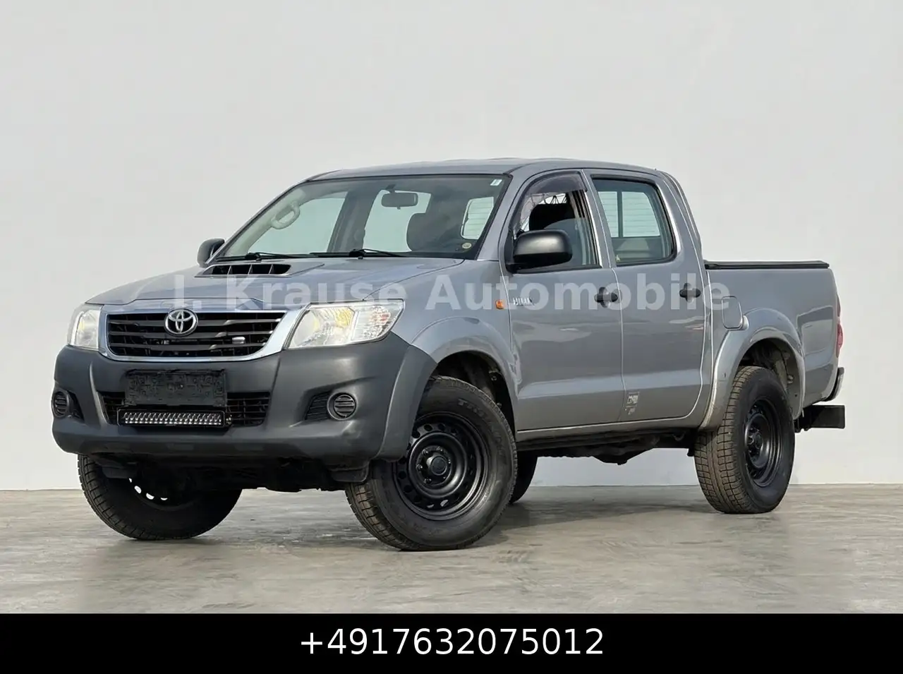 Toyota Hilux Double Cab 4x4 Klima SR5-Design 1.Hand — photo 1 of 27