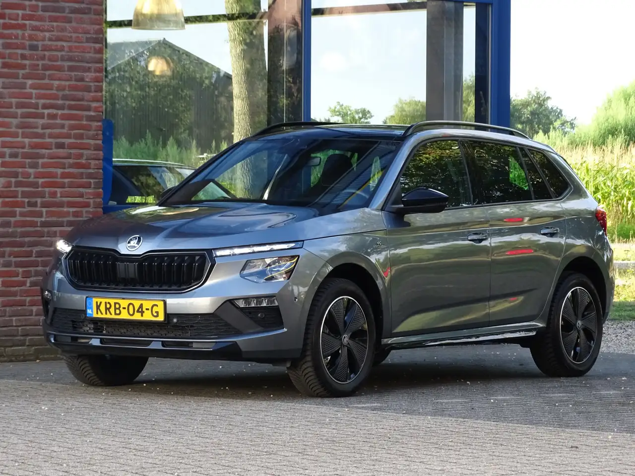 Skoda Kamiq MONTE CARLO Elekt weg klapbare haak Elekt achter k — photo 1 of 40