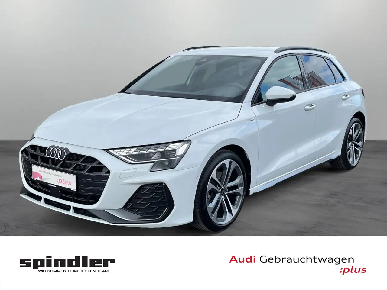 Audi A3 S-Line 30 TFSI S-tronic / AHK, HuD — photo 1 of 19