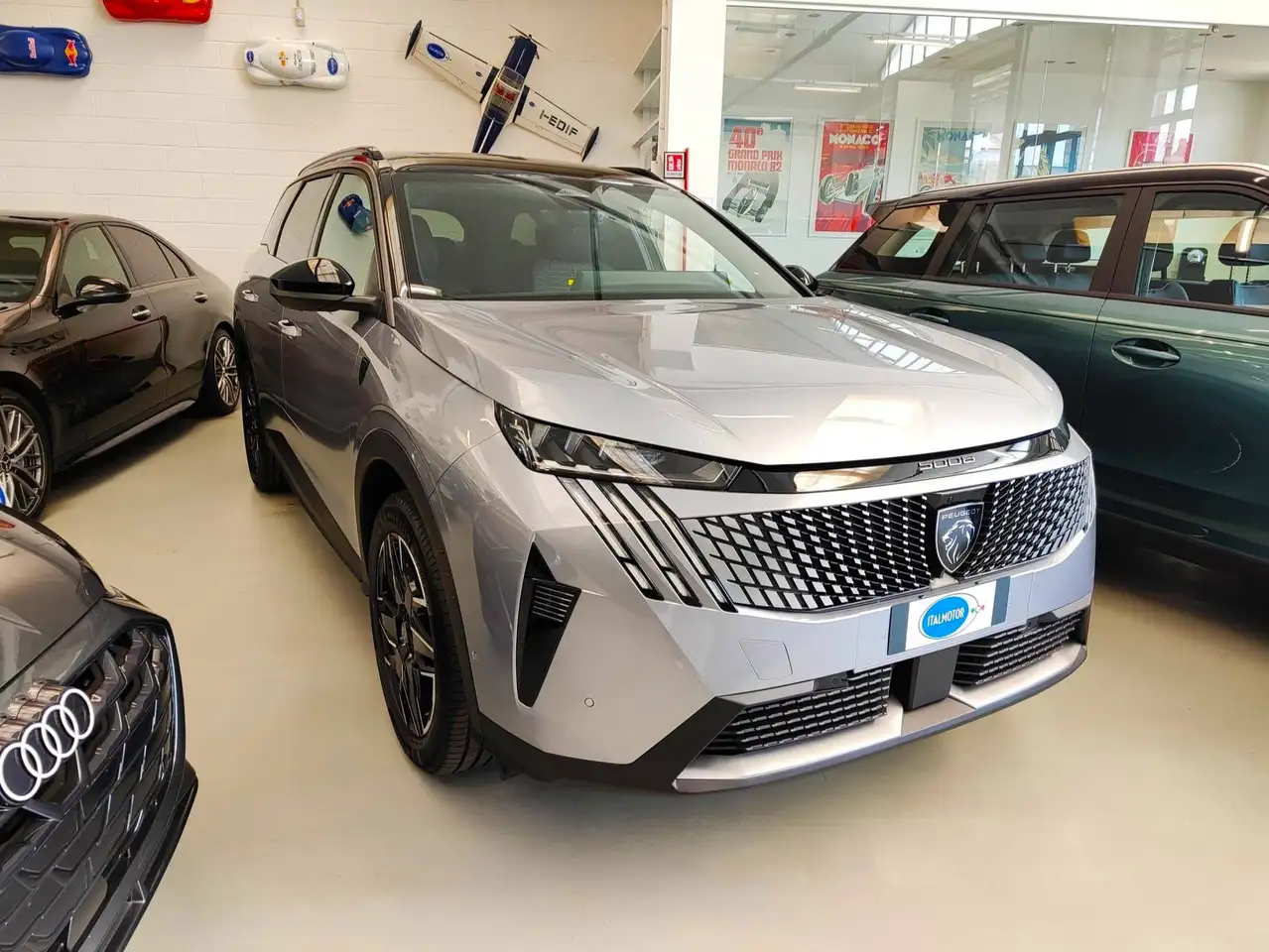 Peugeot 5008 5008 1.2 hybrid GT 145cv 7p.ti e-dcs6 — photo 1 of 15