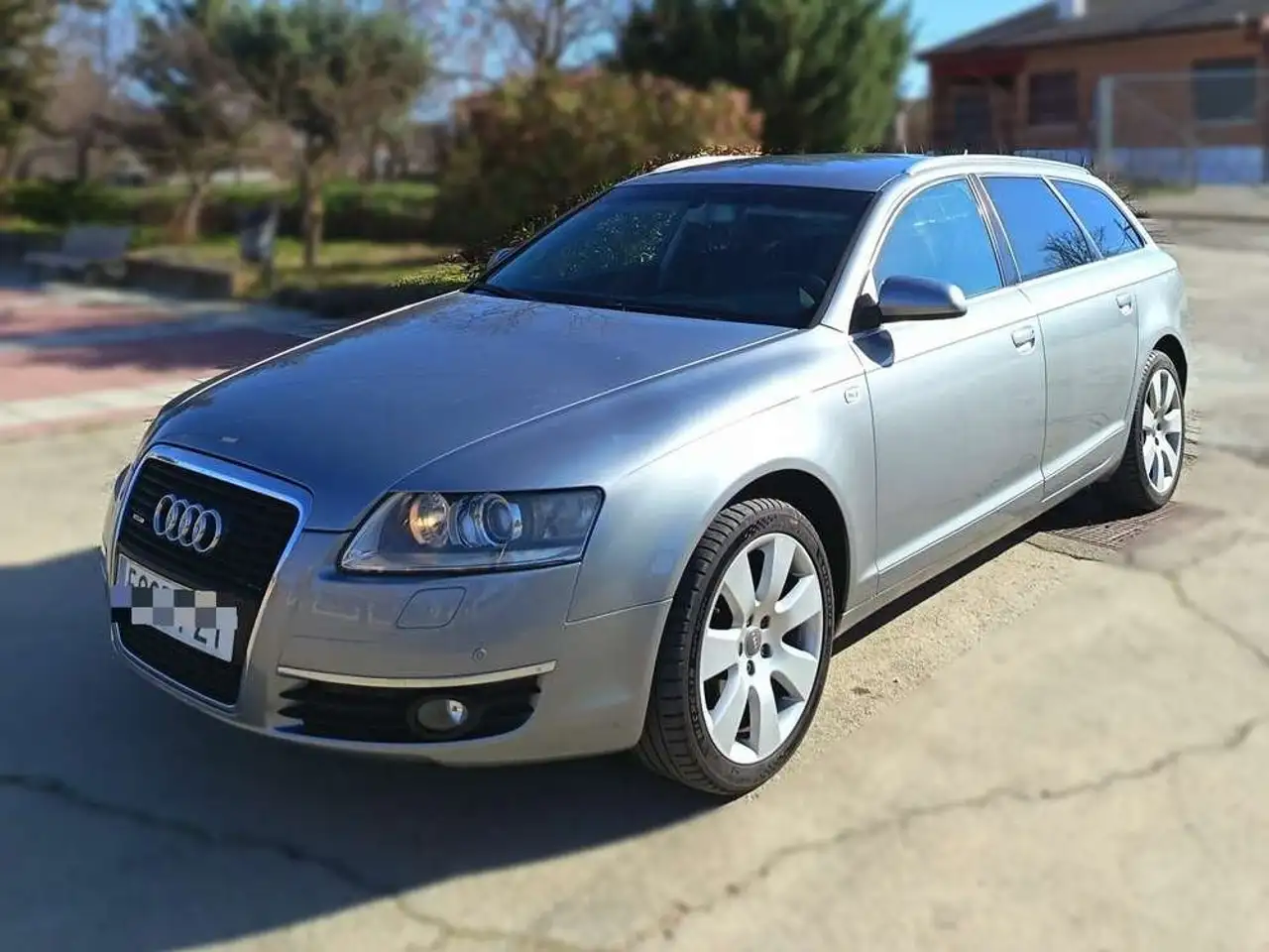 Audi A6 Avant 2.7 TDI 190 quattro tiptronic DPF — photo 1 of 9