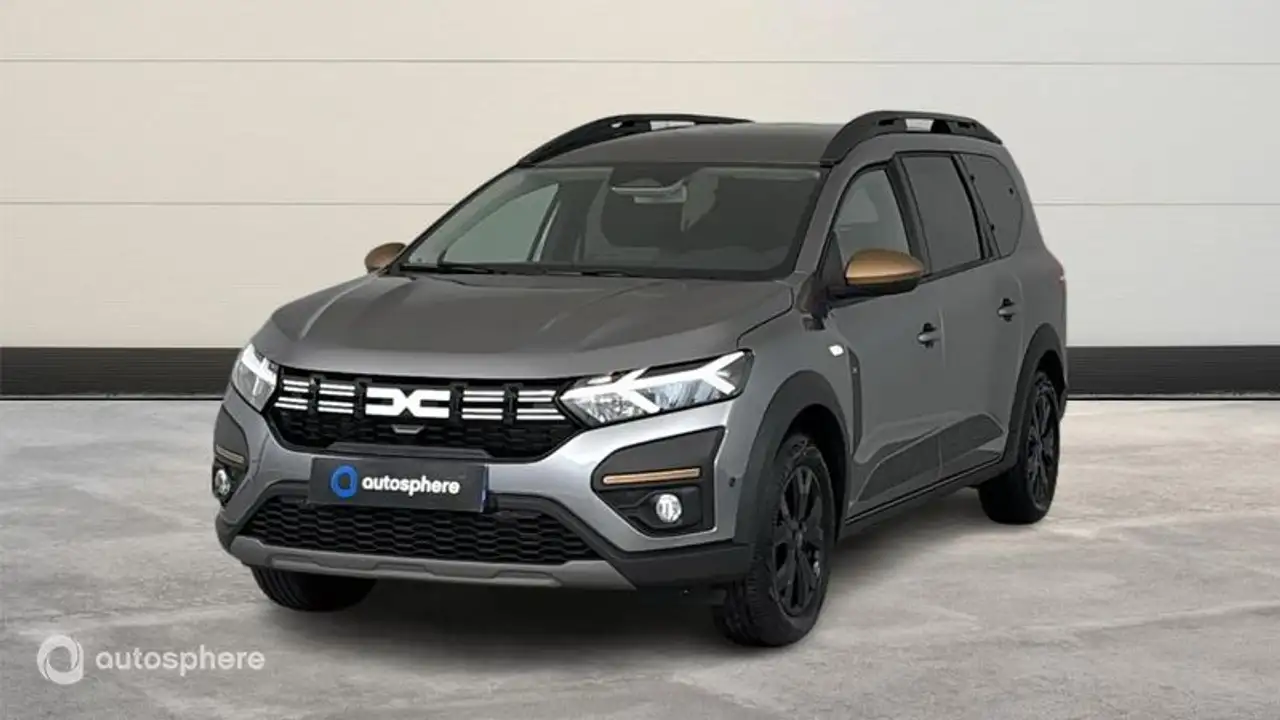 Dacia Jogger 1.6 hybrid 140ch Extreme 7 places -24 — photo 1 of 20