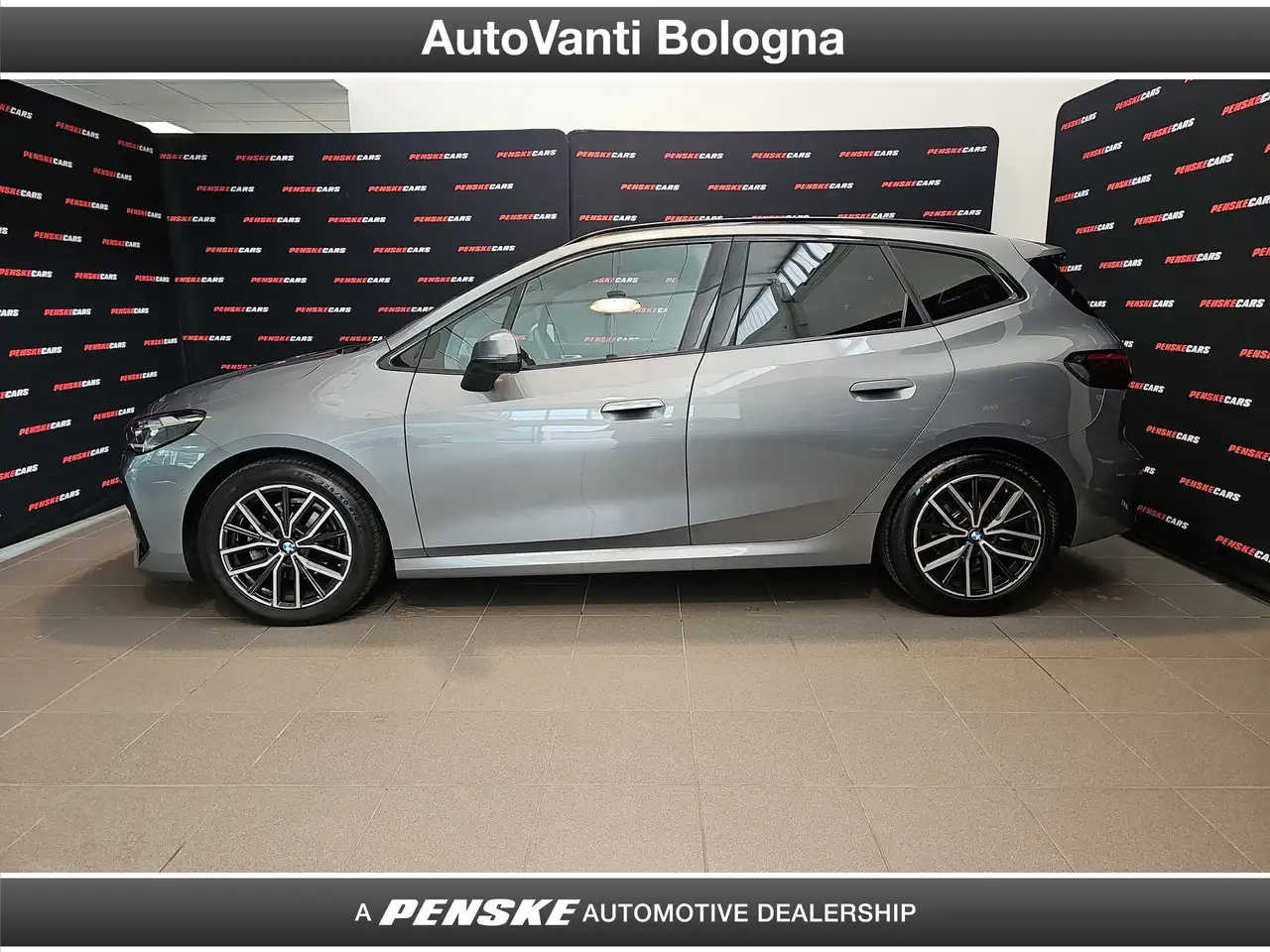 BMW 218 218d Active Tourer Msport auto — photo 1 of 15