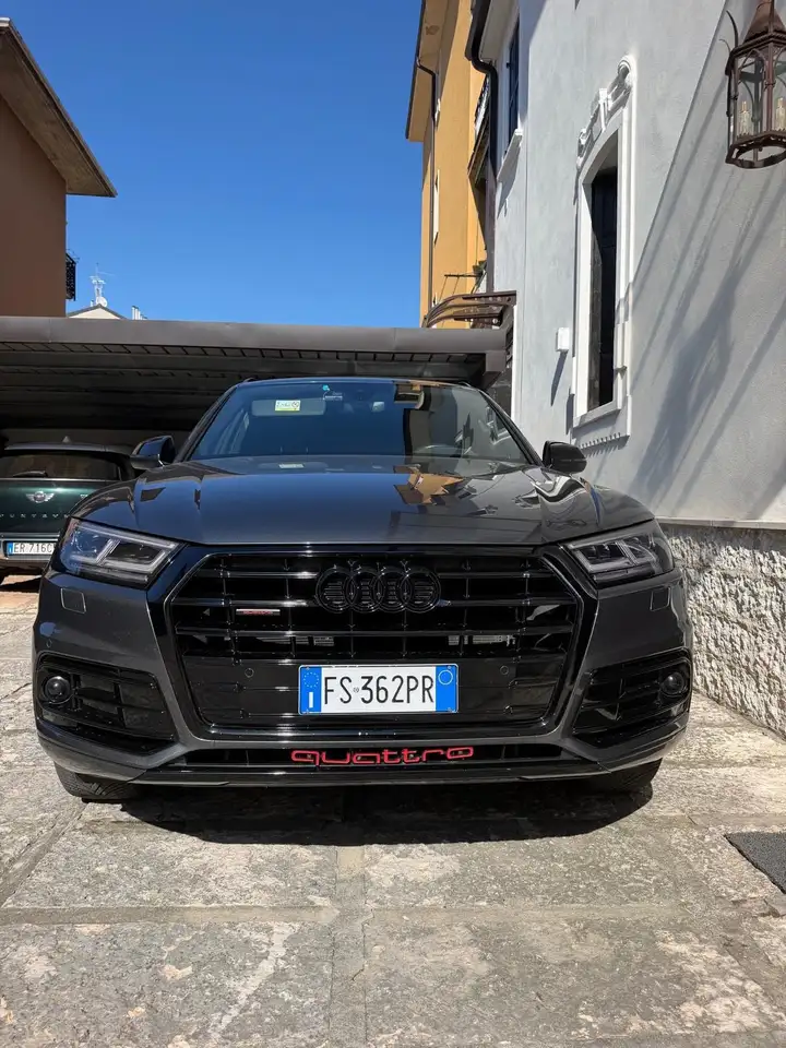 Audi Q5 40 2.0 tdi Business Sport quattro 190cv s-tronic — photo 1 of 15