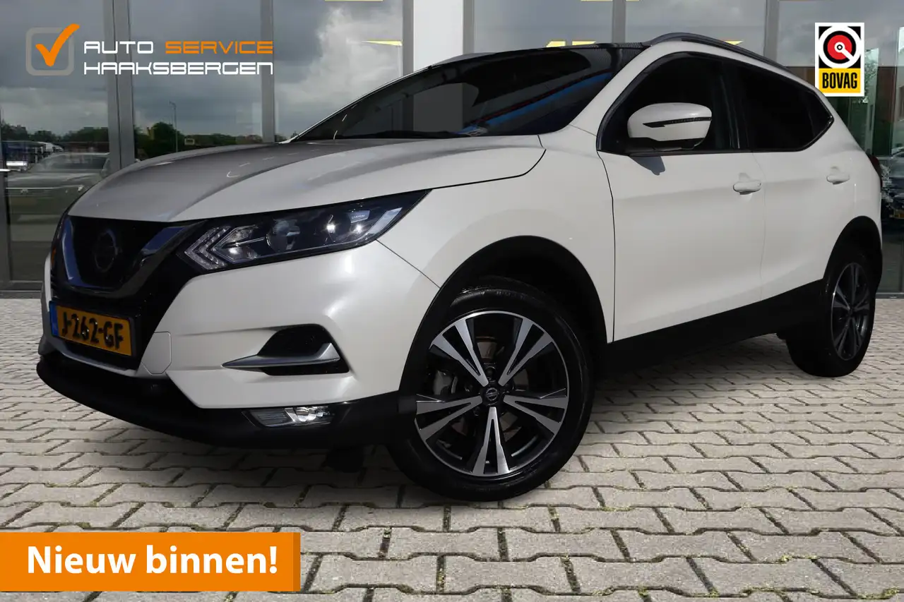 Nissan Qashqai 1.3 DIG-T N-Connecta | Trekhaak | Pano | 360 Camer — photo 1 of 30