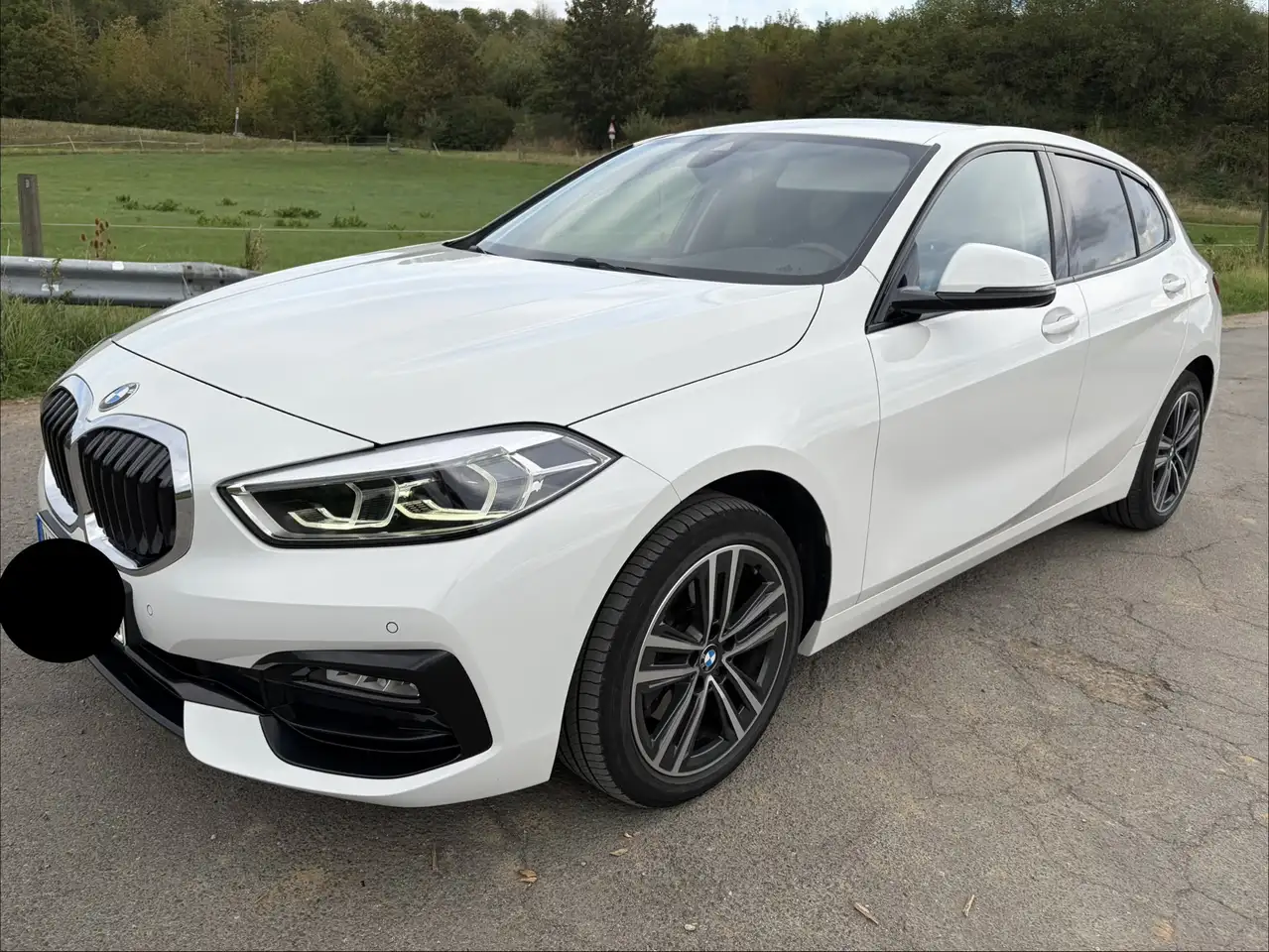 BMW 118 118i Automatik Sport Line aus Premium Selection — photo 1 of 20