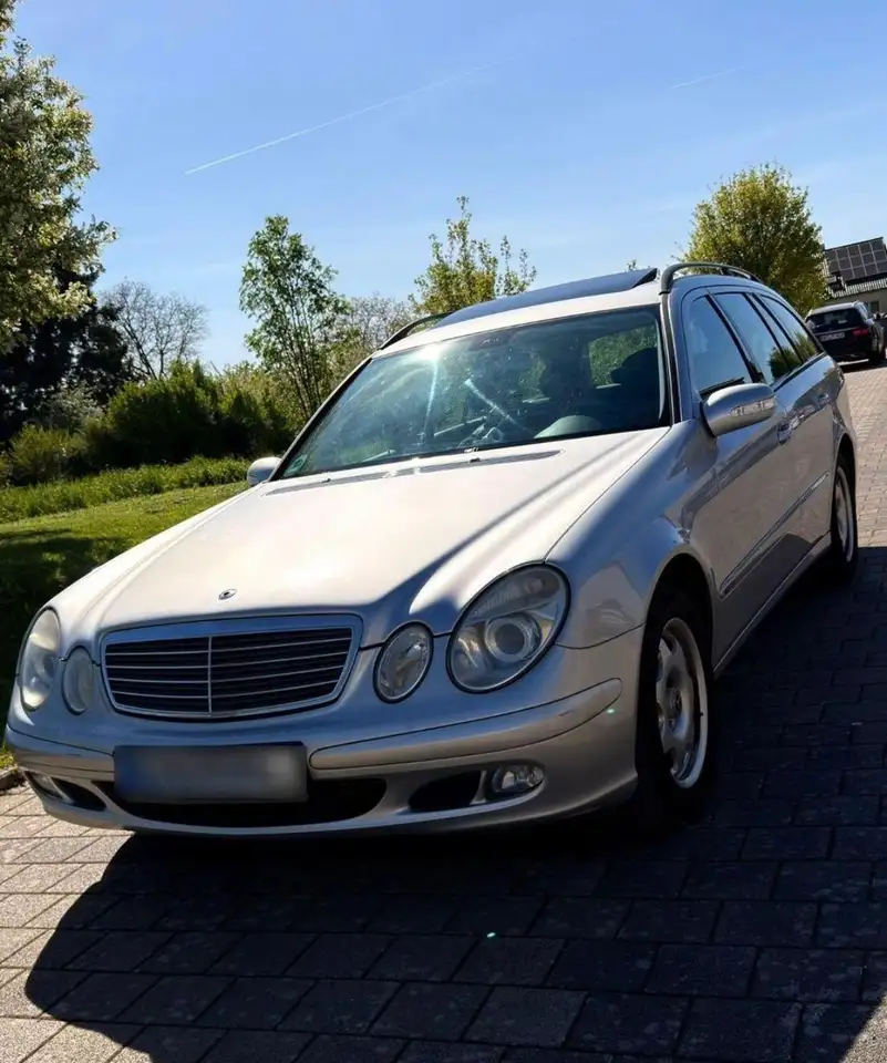 Mercedes-Benz E 200 T Kompressor Automatik Classic — photo 1 of 10