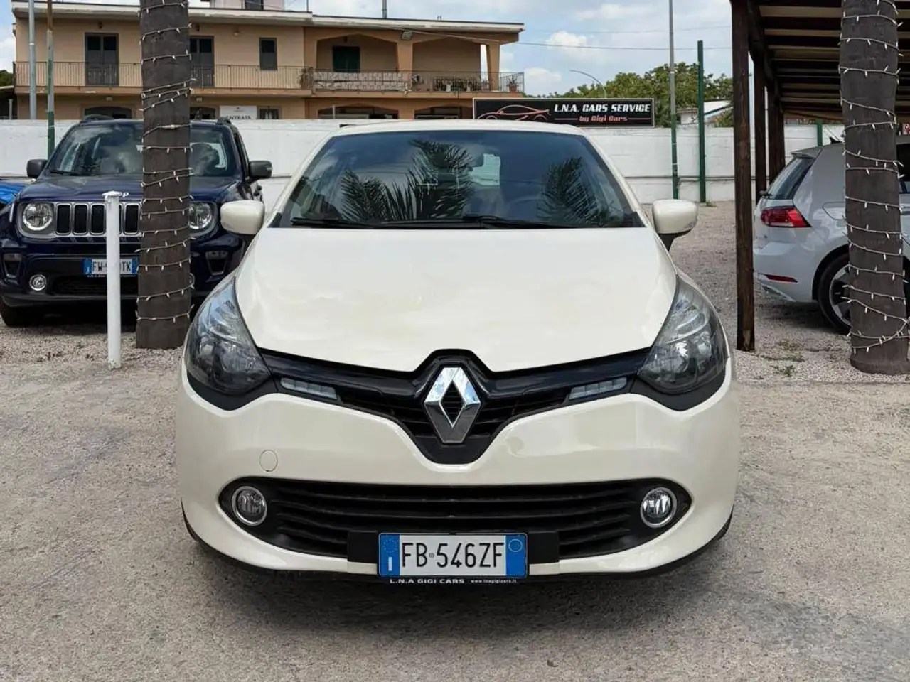 Renault Clio Clio IV 2012 5p 1.2 Duel 75cv — photo 1 of 13