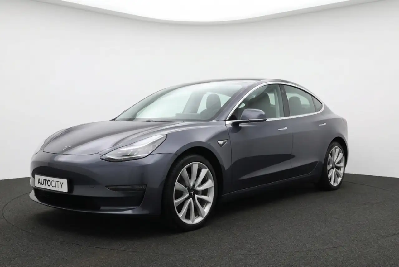 Tesla Model 3 Long Range AWD 75kWh Trekhaak | Pano | Autopilot F — photo 1 of 22