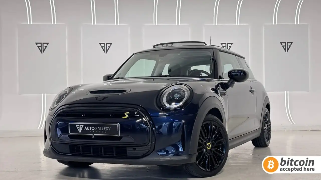MINI Cooper SE — photo 1 of 15