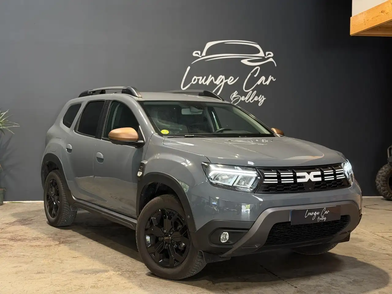 Dacia Duster Blue dCi 115 4x2 Extreme - Caméra de recul 360 - Apple Carplay - Attelage Amovible - — photo 1 of 31