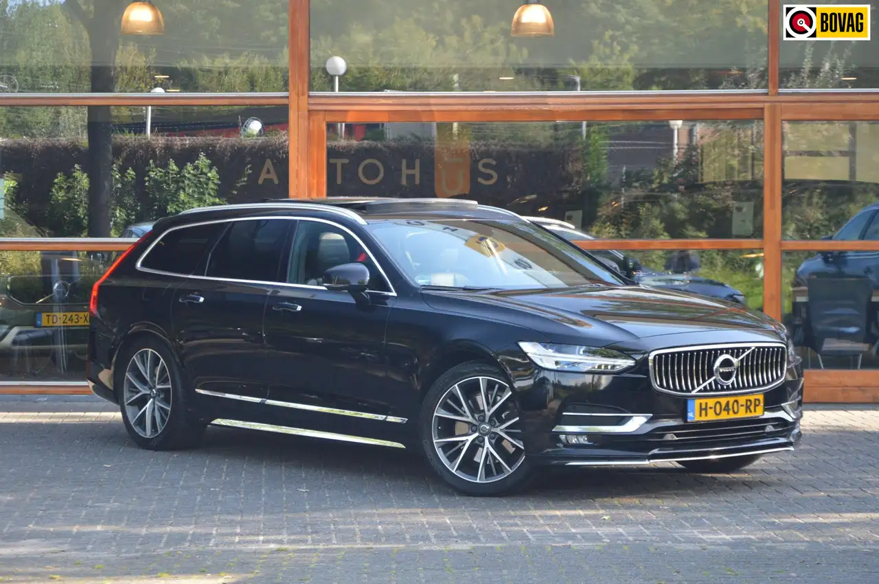 Volvo V90 T4 Inscription | Massage | Panorama dak | Standkac — photo 1 of 23