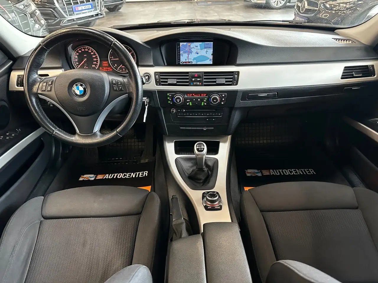 2011 BMW 320 *SERVICENEU*TEMPO*NAVI*KLIMAAUTO*AHK*, photograph 7