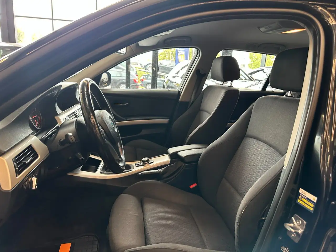 2011 BMW 320 *SERVICENEU*TEMPO*NAVI*KLIMAAUTO*AHK*, photograph 10