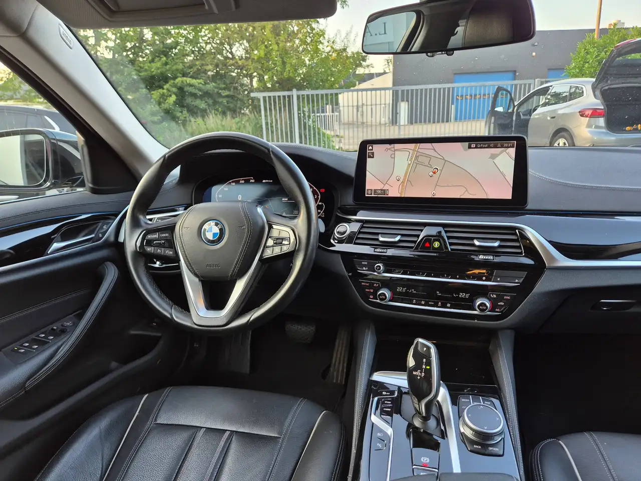2022 BMW 520 eA Touring / LUXURY LINE / PHEV HYBRID / 2022 !, photograph 9