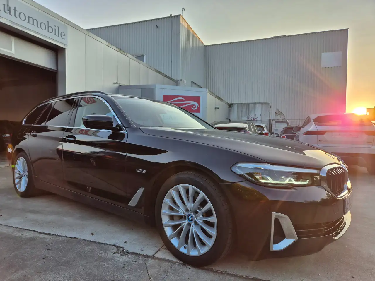 BMW 520 eA Touring / LUXURY LINE / PHEV HYBRID / 2022 ! — photo 1 of 15